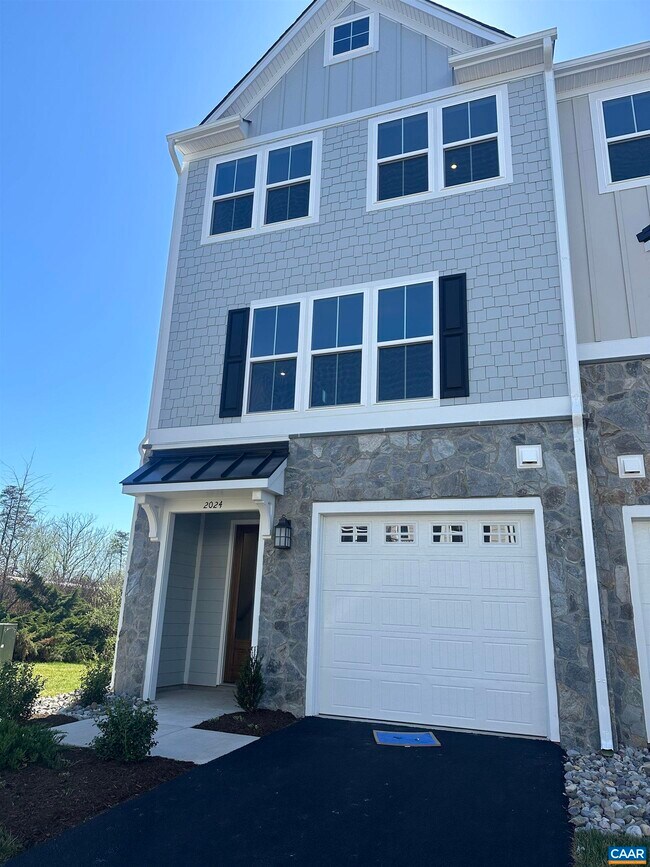 Building Photo - 2024 Calico Ct