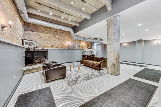 Building Photo - 1735 N Paulina St