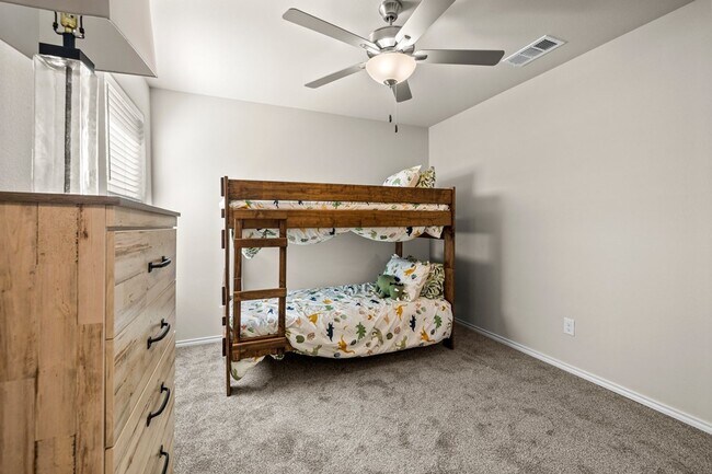 Building Photo - 2509 S County Rd