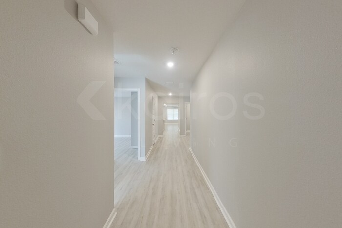 Building Photo - 4750 Malay Cir