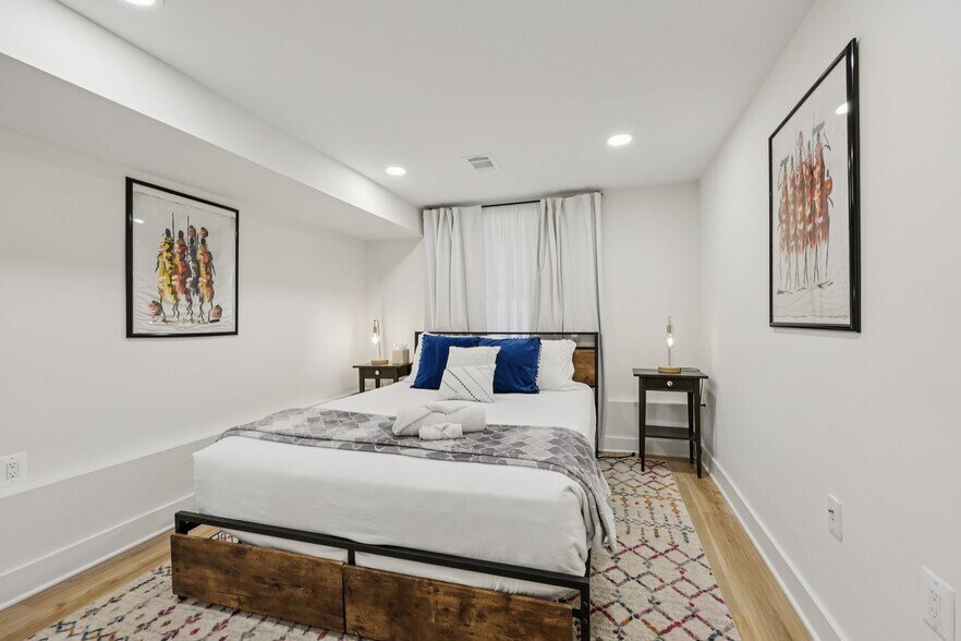 Building Photo - 2604 4th St NE