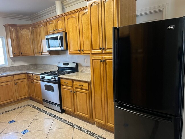 Building Photo - 1248 S Manhattan Pl