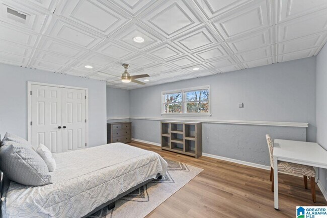 Building Photo - 20892 Sharon Dr
