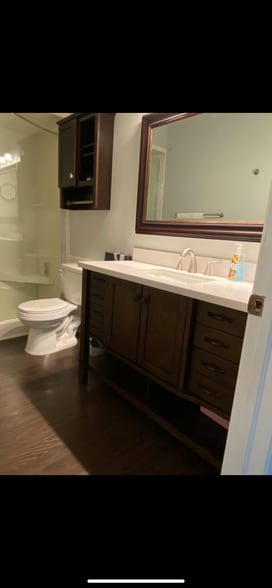 remodeled bathroom - 2314 Indian Dr