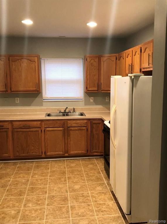 Building Photo - 20735 Bach Ave