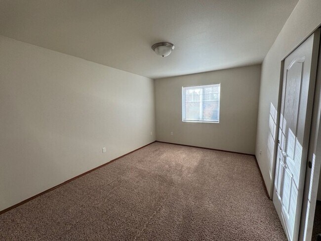 Building Photo - DHALIWAL2