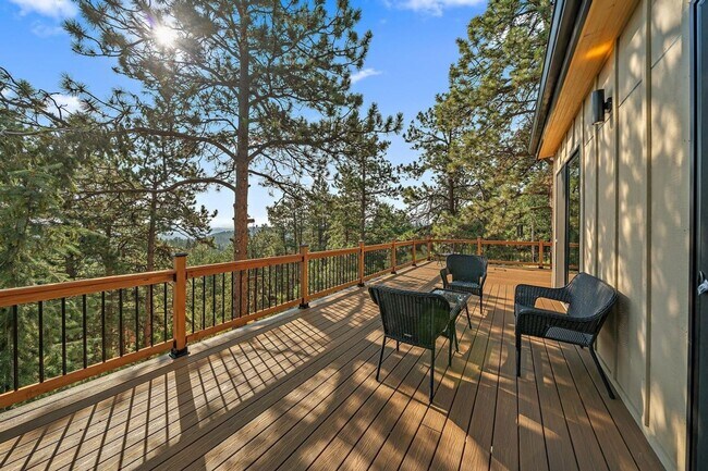 Building Photo - Charming 1BR House in Bailey