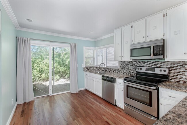 Building Photo - 4139 Rosser Square