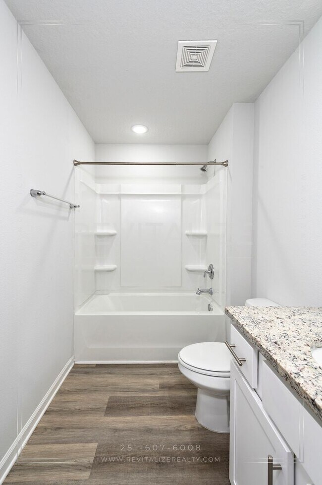 Building Photo - Smart 4 Bd / 2 Ba Home in West Mobile Gated Community