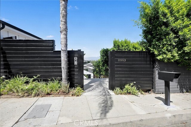 Building Photo - 11553 Sunshine Terrace