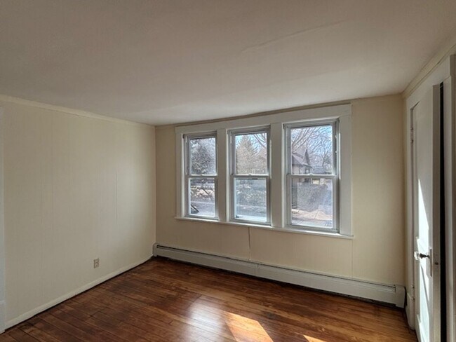 Building Photo - 2 BR/1 BA Single-Family Home in the Mac-Groveland Neighborhood!