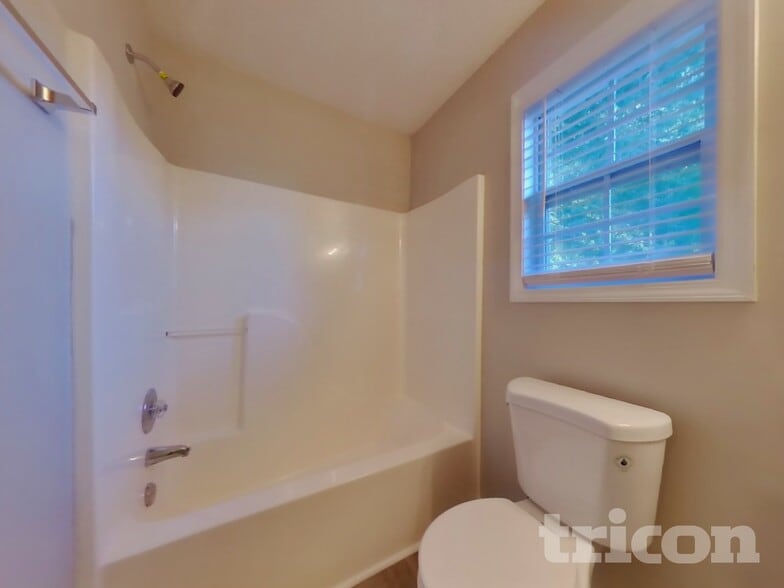 Building Photo - 208 Winchester Dr