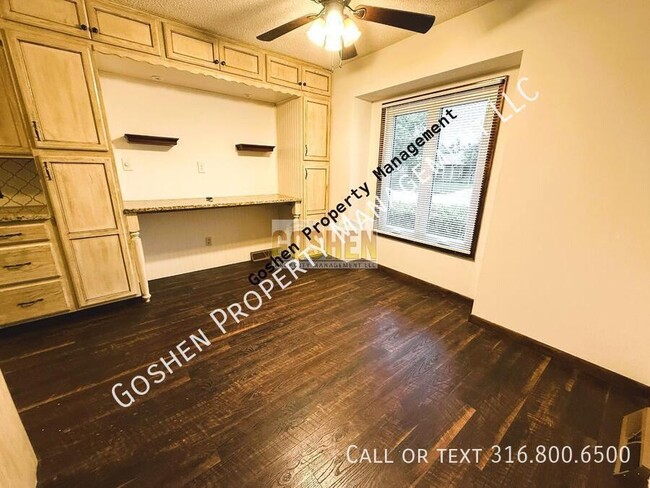 Building Photo - 131 Brazos Dr