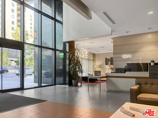 Building Photo - 1234 Wilshire Blvd