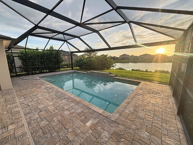 Building Photo - 12657 Promenade Estates Blvd