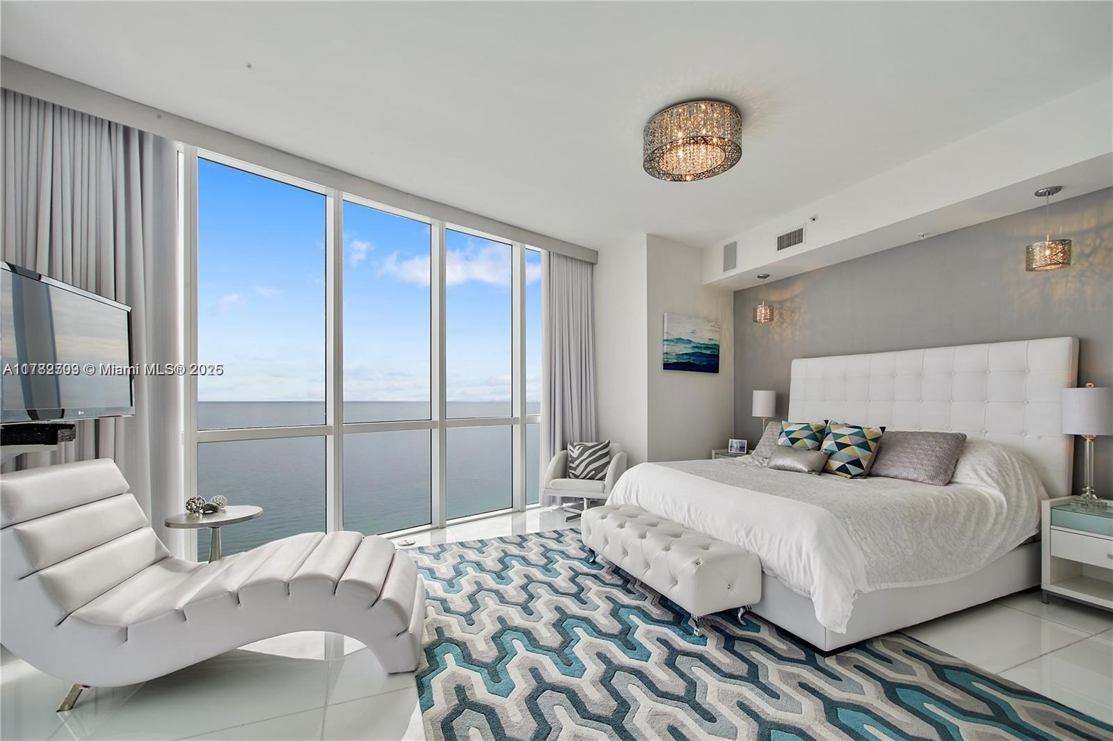Building Photo - 18101 Collins Ave