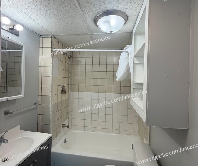 Building Photo - 1007 Becker St