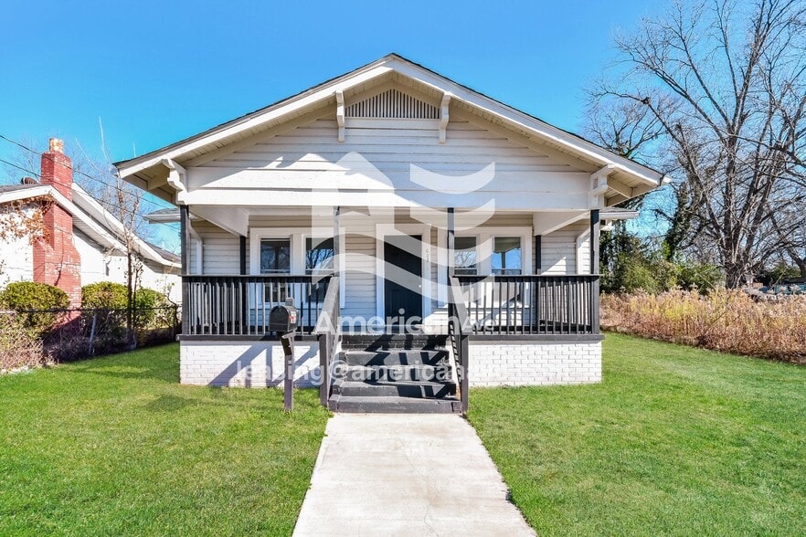 Primary Photo - 625 27th St SW