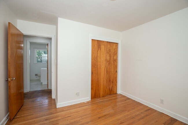 Building Photo - ? Stunning 3 Bedroom, 2 Bathroom Home! ?