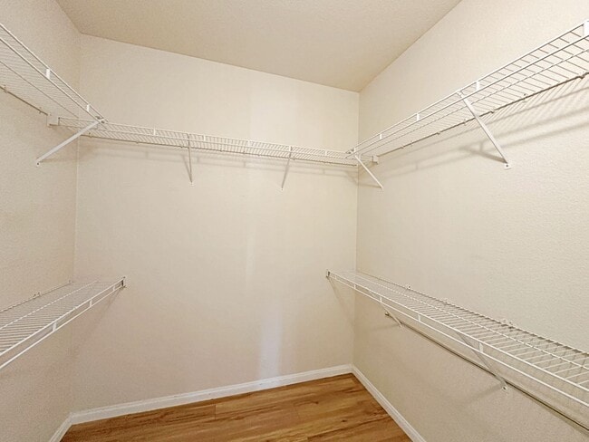 Building Photo - 3 BEDROOM CONDO IN  GUARD GATED COMMUNITY