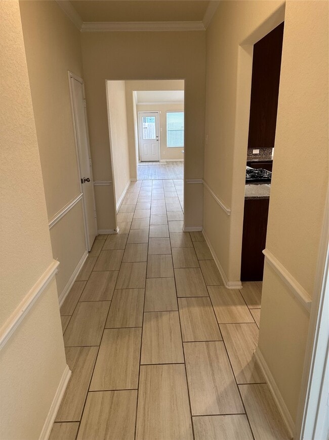 Building Photo - 2630 Zephyr Ln