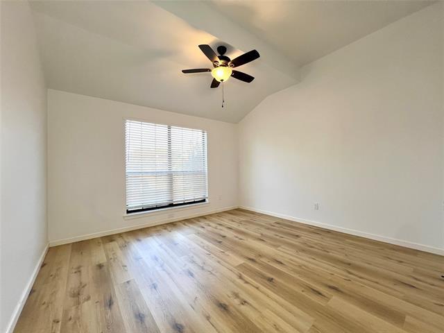 Building Photo - 2205 Summit Dr