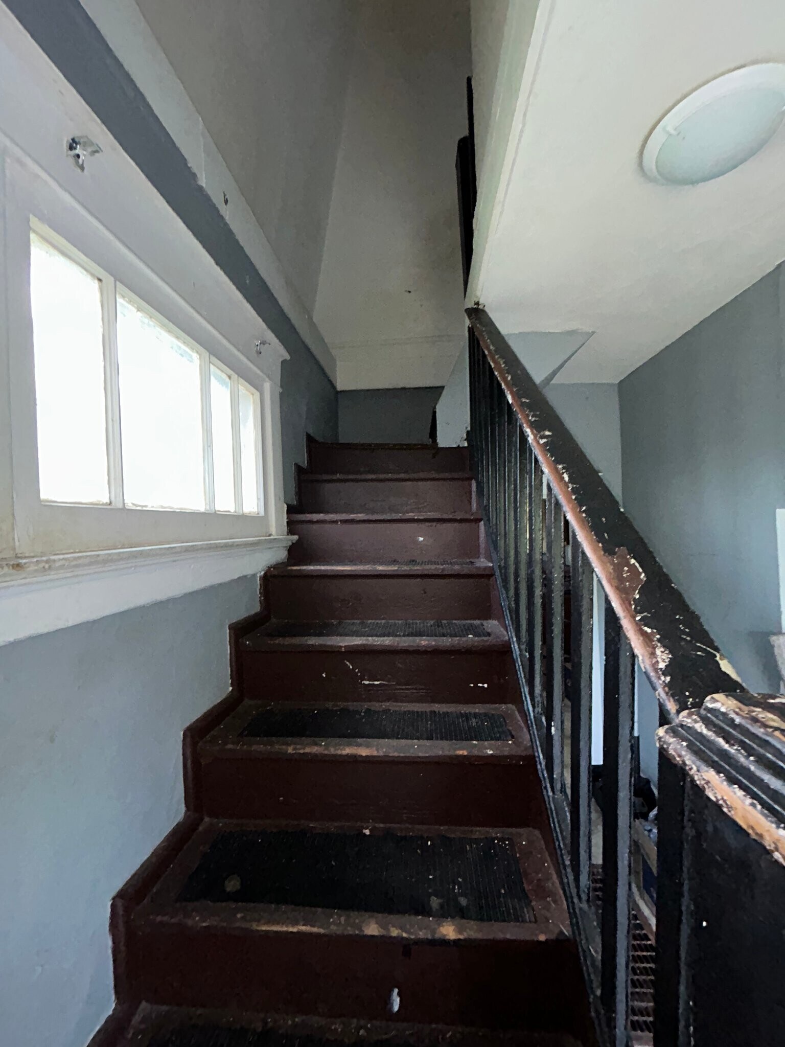 Building Photo - 5230 Thrush Ave