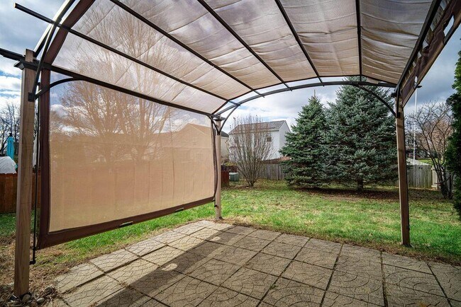 Building Photo - 2147 Shortcreek Rd