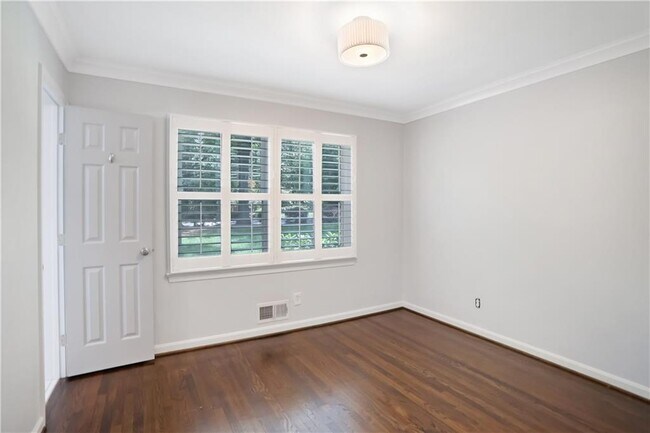 Building Photo - 1254 Moores Mill Rd NW