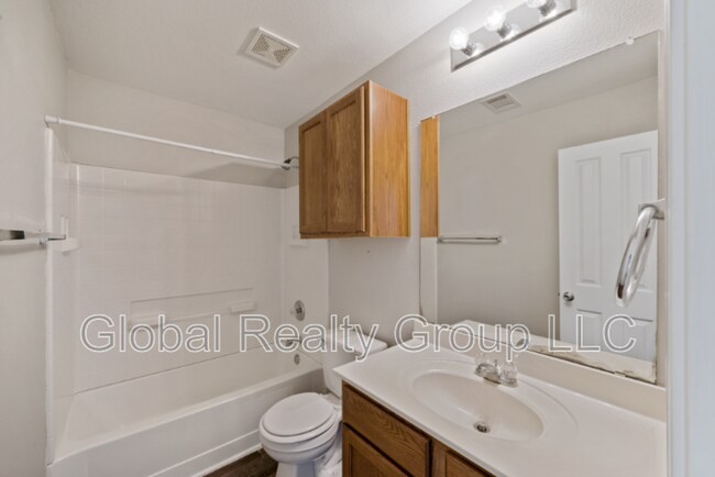 Building Photo - 216 Anvil Pl