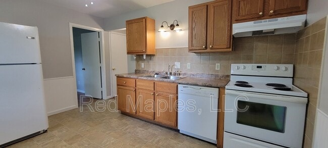 Building Photo - 4006 Esseldale Dr