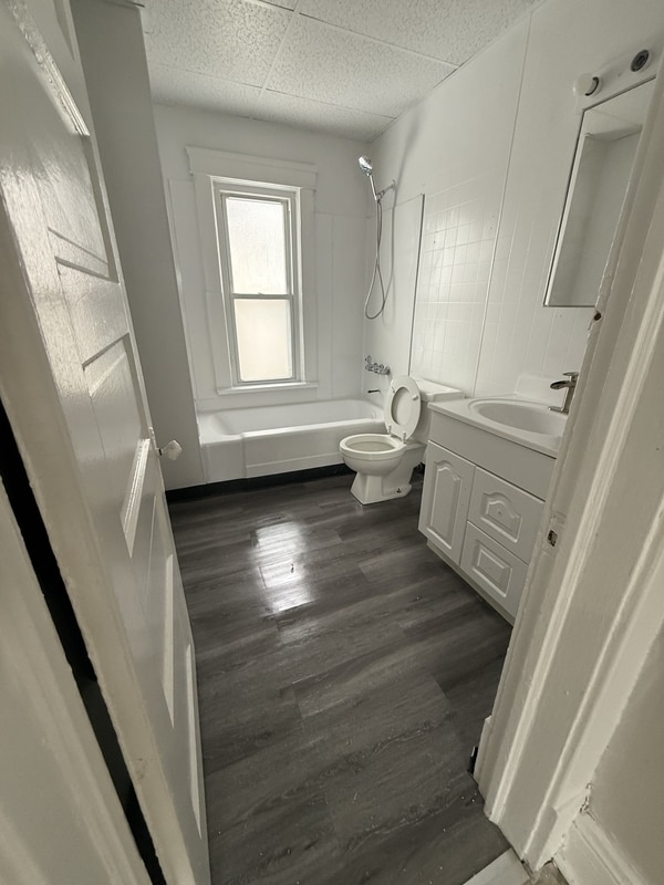 Building Photo - 12519 Forest Ave