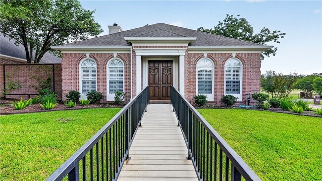 Building Photo - 4728 Stonebriar Cir
