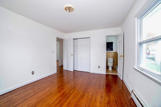 Building Photo - 45 Voight Ave