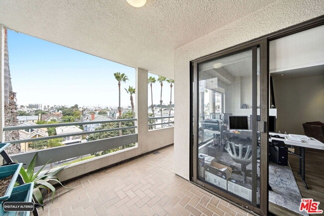 Building Photo - 122 Ocean Park Blvd