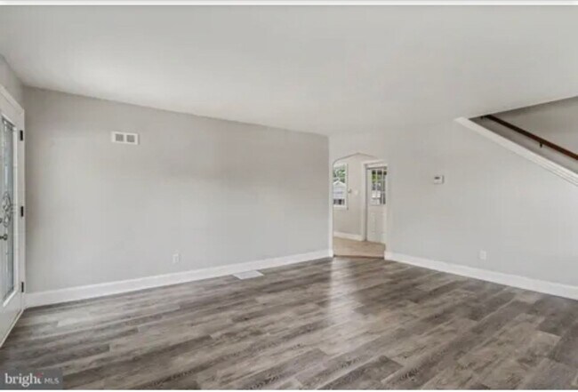 Building Photo - 506 Hogestown Rd