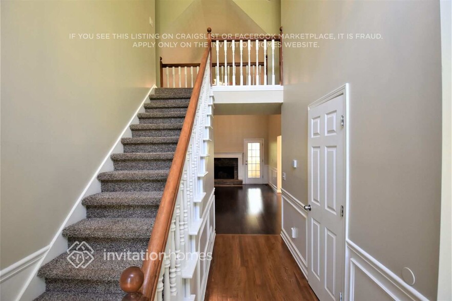 Building Photo - 7060 Wyngate Dr