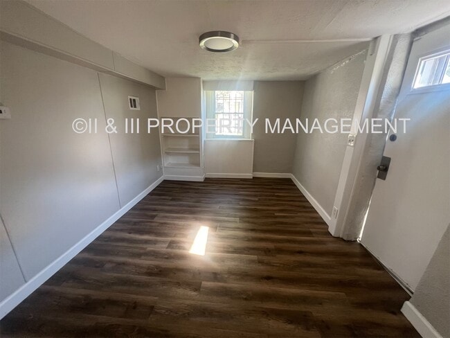 Building Photo - 215-217 W 37th St