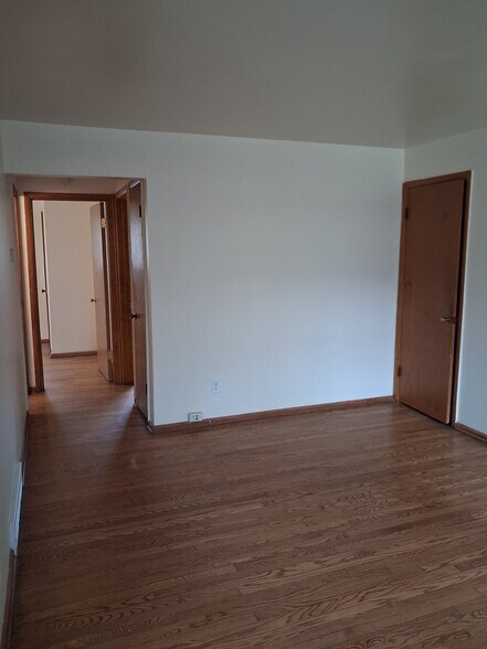 Building Photo - 4640 N 52nd St