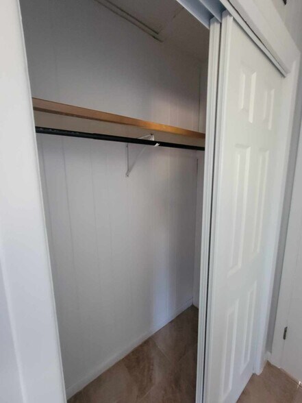 Building Photo - 6529 Chipewa St