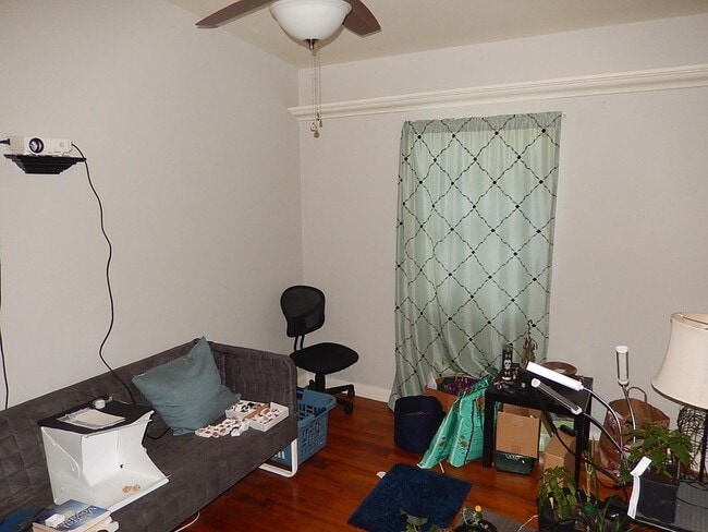 Building Photo - 1663 Sharkey St