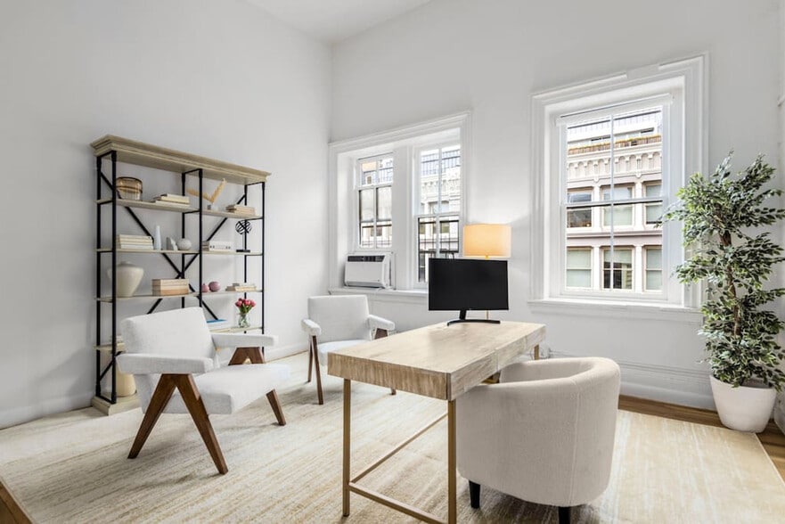 Building Photo - 508 Broadway-SI ID1035013P