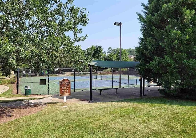 Building Photo - 414 Canyon Lake Cir