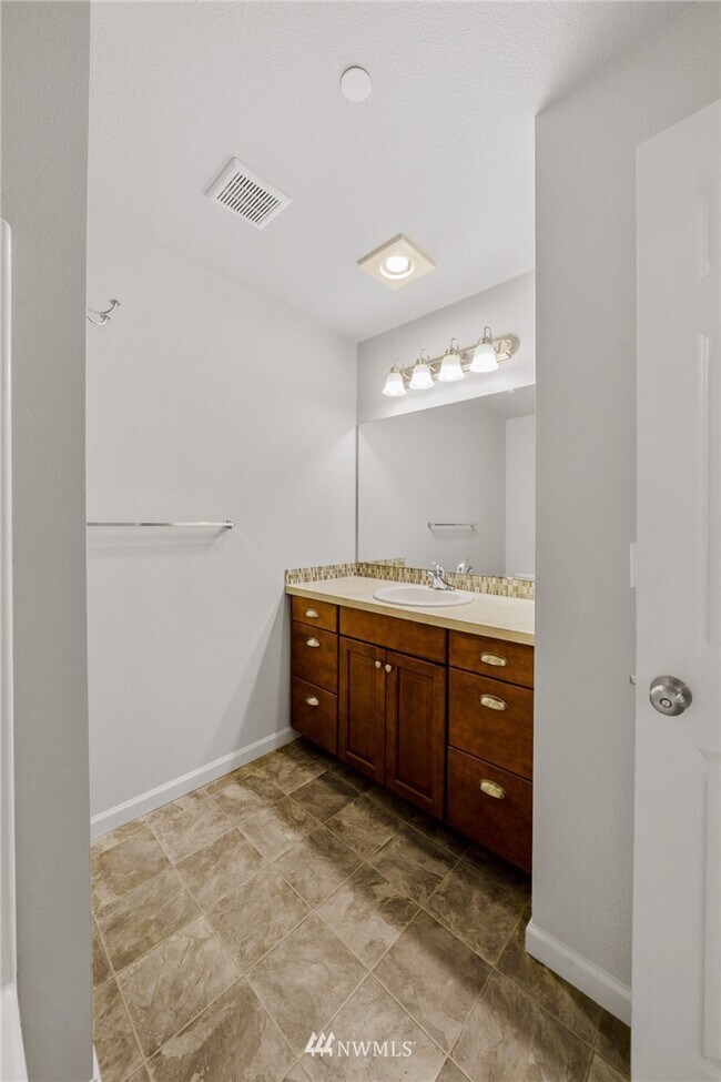 Building Photo - 16439 77th Avenue Ct E