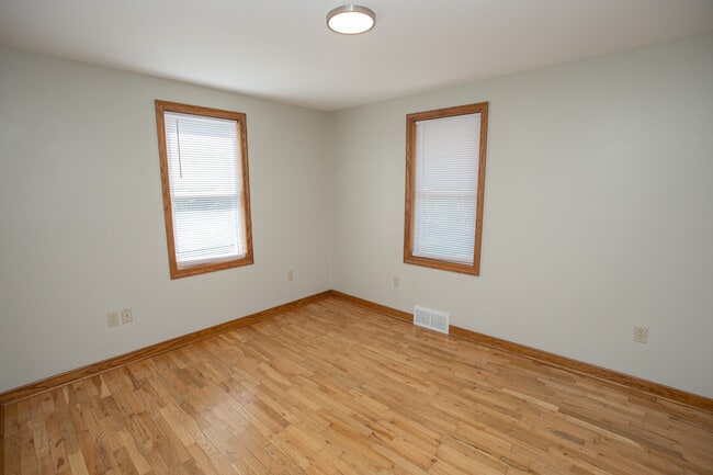 Building Photo - 409 Donna Bella Pl