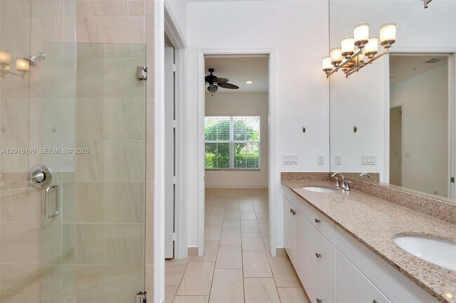 Building Photo - 22954 Clear Echo Dr