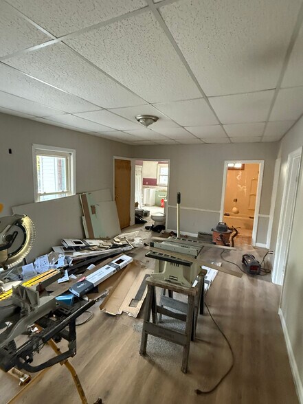 Building Photo - 56 Laval St