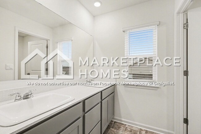 Building Photo - 106 Kentucky Oaks Trail