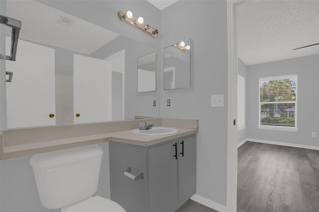 Building Photo - 2508 Grassy Point Dr
