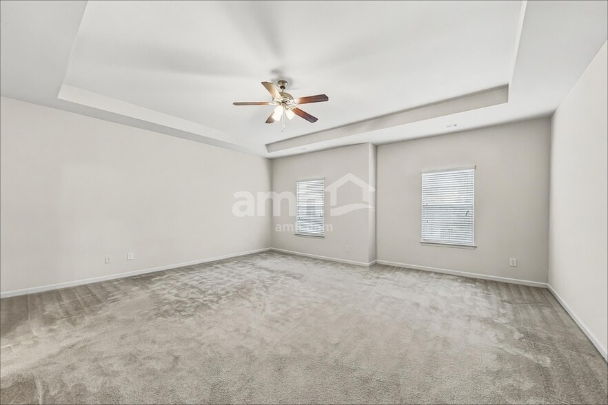 Building Photo - 307 Victoria Heights Dr